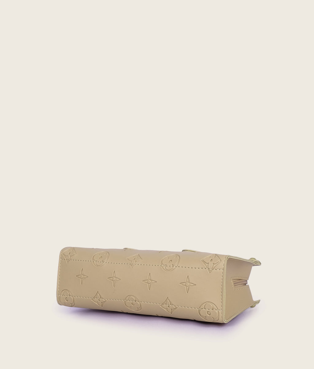 Off-white on-the-go mini bag